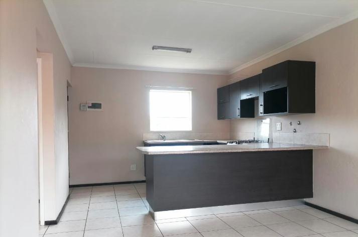 2 Bedroom Property for Sale in Honeydew Gauteng