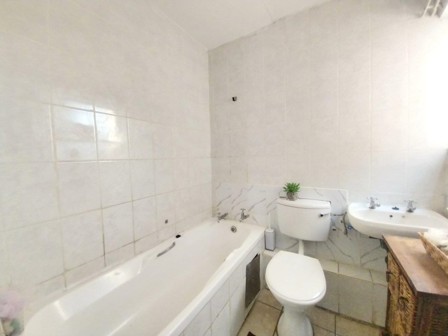3 Bedroom Property for Sale in Florida Gauteng