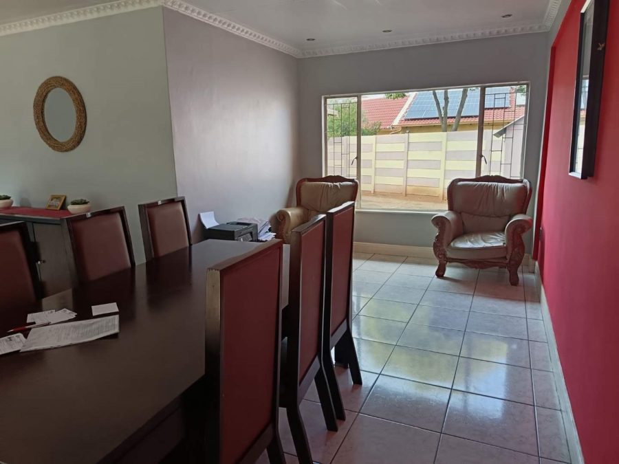4 Bedroom Property for Sale in Brackenhurst Gauteng