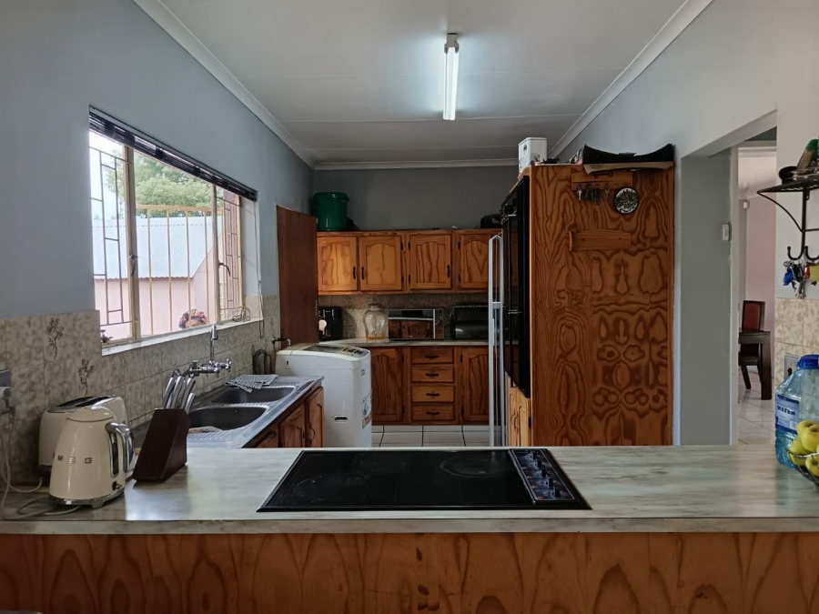 4 Bedroom Property for Sale in Brackenhurst Gauteng
