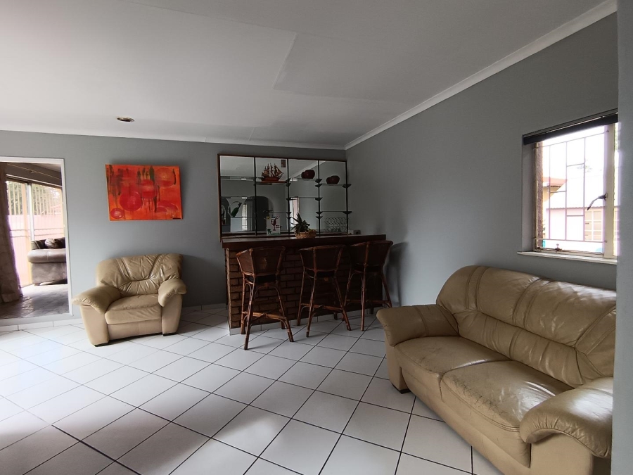4 Bedroom Property for Sale in Brackenhurst Gauteng