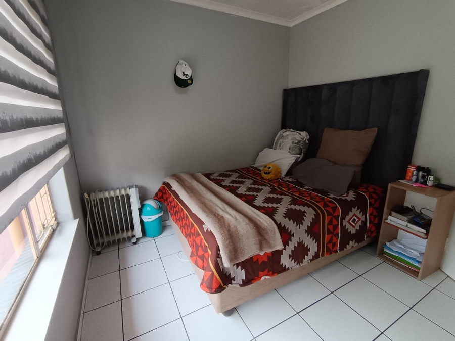 4 Bedroom Property for Sale in Brackenhurst Gauteng