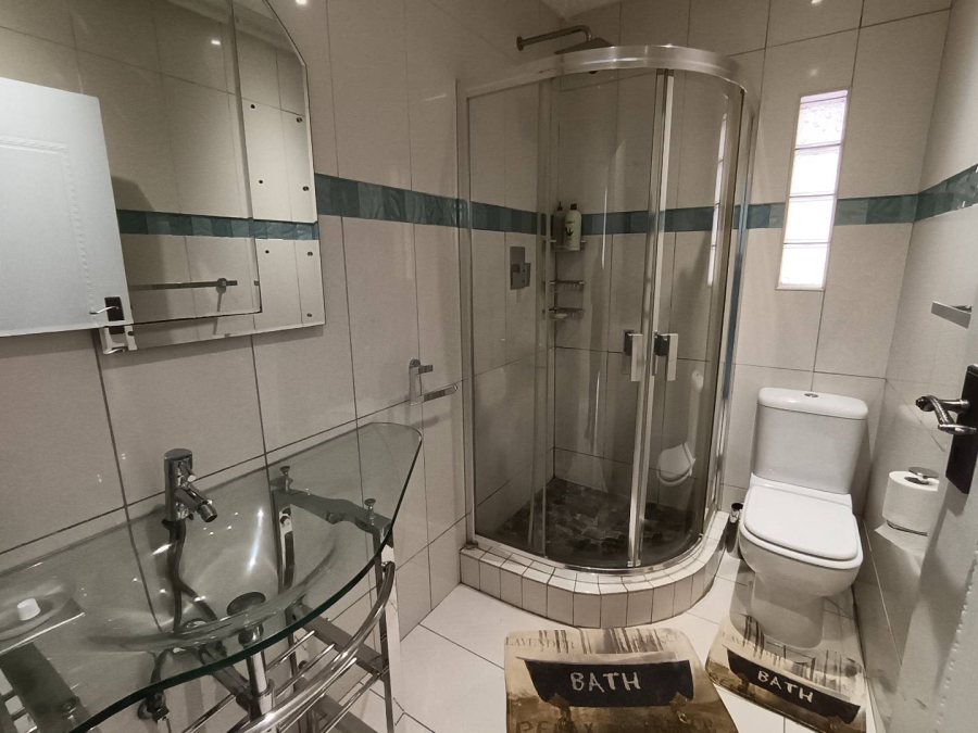 4 Bedroom Property for Sale in Brackenhurst Gauteng