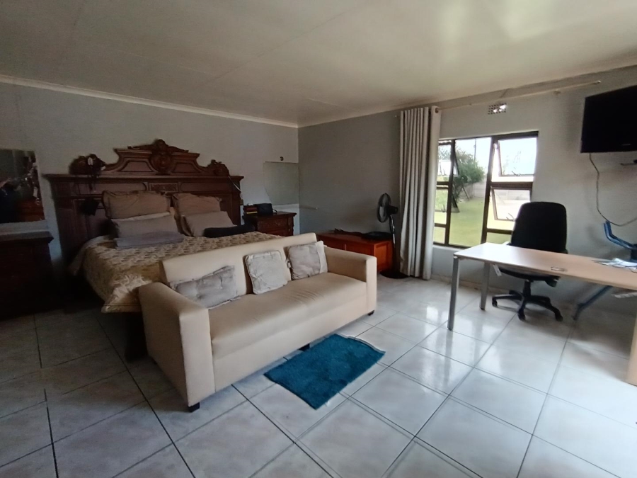 4 Bedroom Property for Sale in Brackenhurst Gauteng