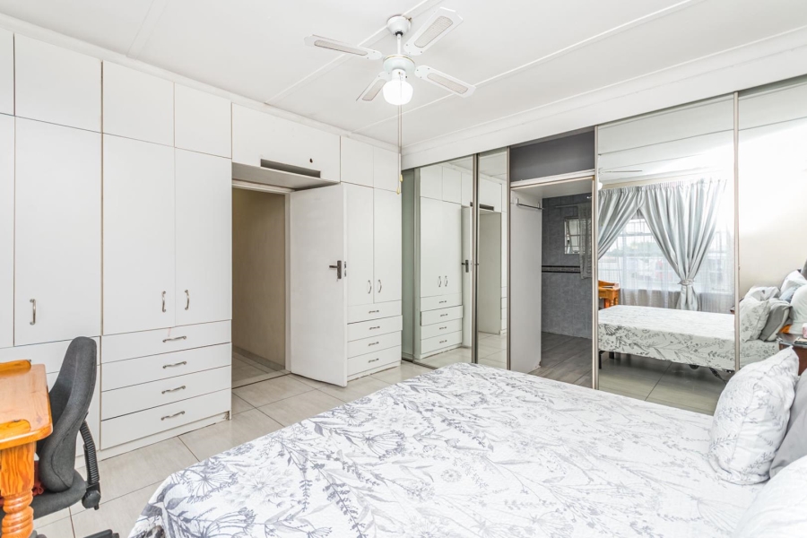 To Let 3 Bedroom Property for Rent in Florida North Gauteng