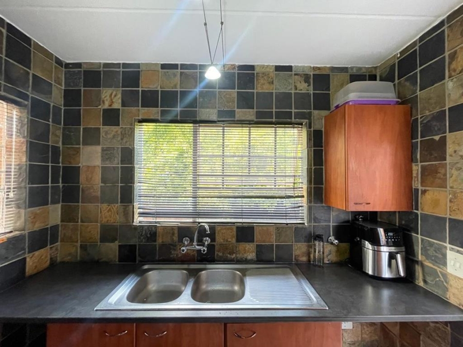 3 Bedroom Property for Sale in Willowbrook Gauteng