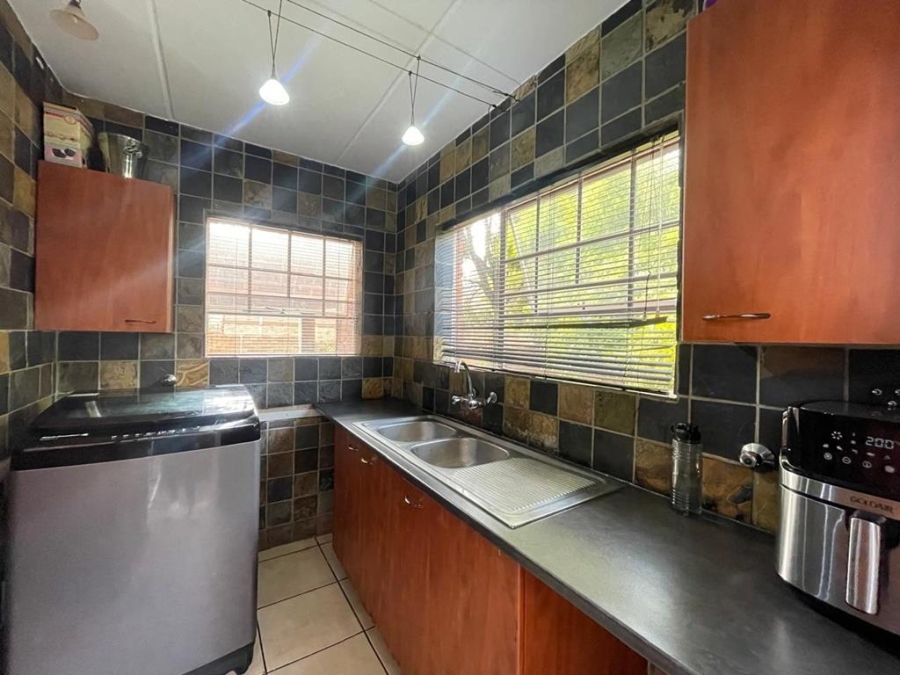 3 Bedroom Property for Sale in Willowbrook Gauteng