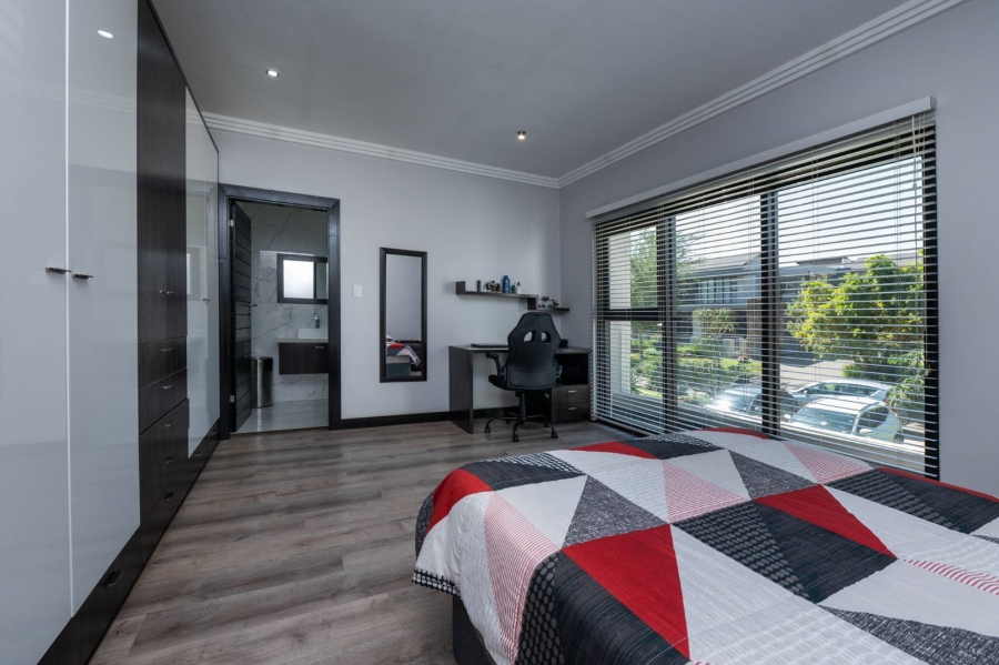 4 Bedroom Property for Sale in Eye of Africa Gauteng