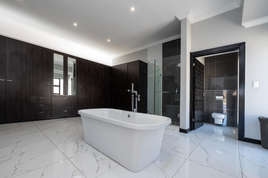 4 Bedroom Property for Sale in Eye of Africa Gauteng