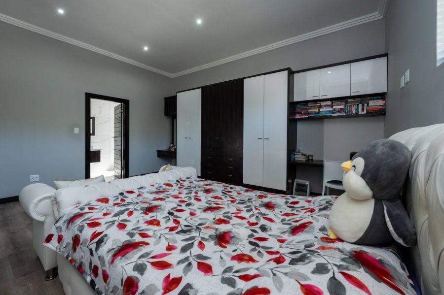 4 Bedroom Property for Sale in Eye of Africa Gauteng