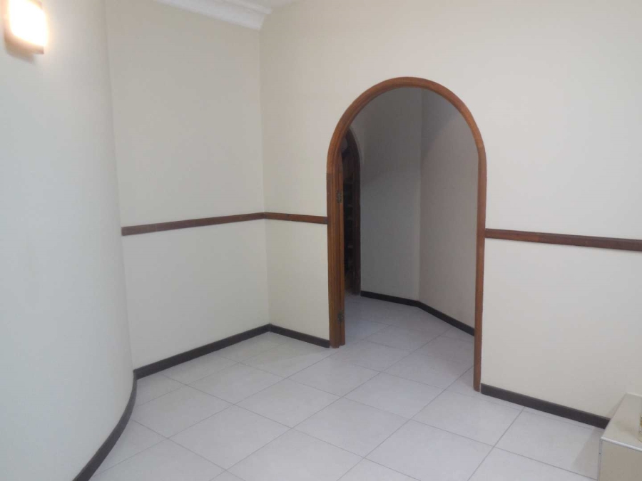 To Let commercial Property for Rent in Murrayfield Gauteng