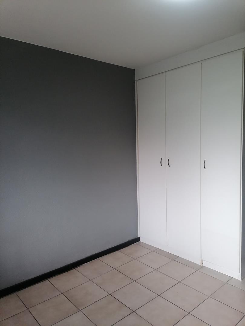 To Let 2 Bedroom Property for Rent in Florentia Gauteng