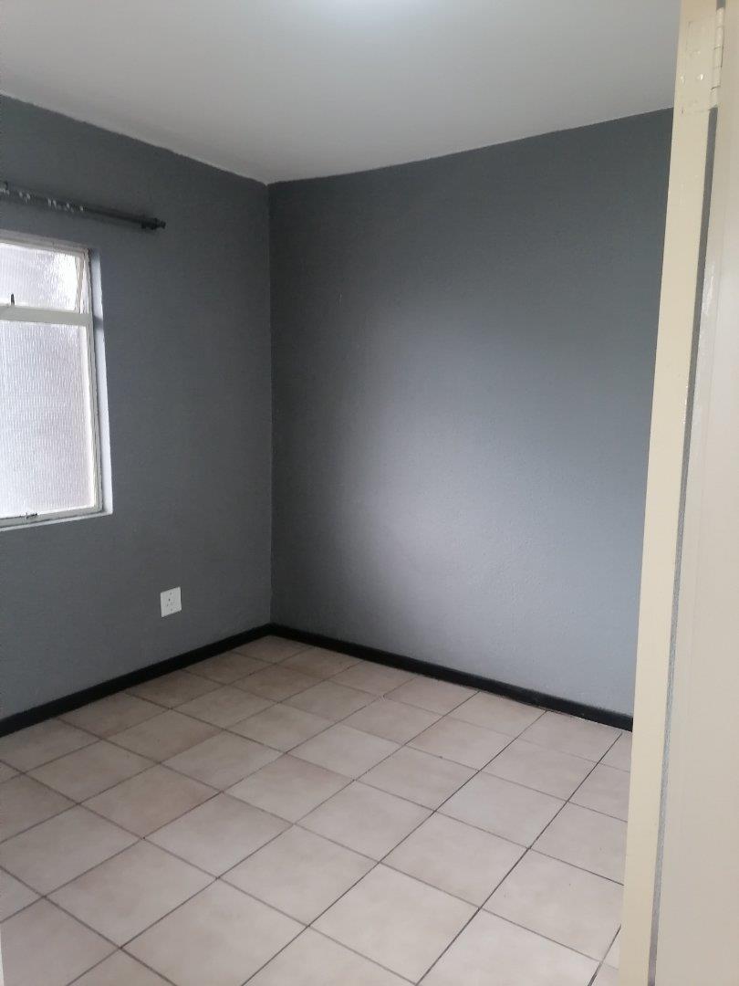 To Let 2 Bedroom Property for Rent in Florentia Gauteng
