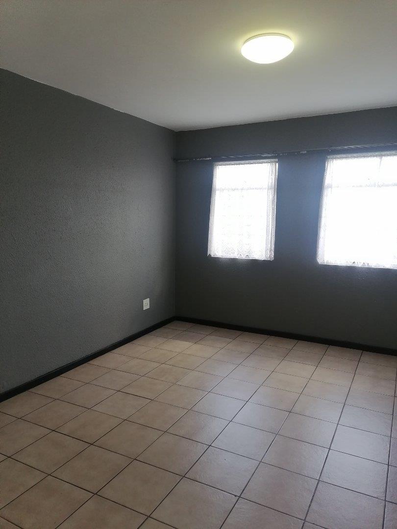 To Let 2 Bedroom Property for Rent in Florentia Gauteng