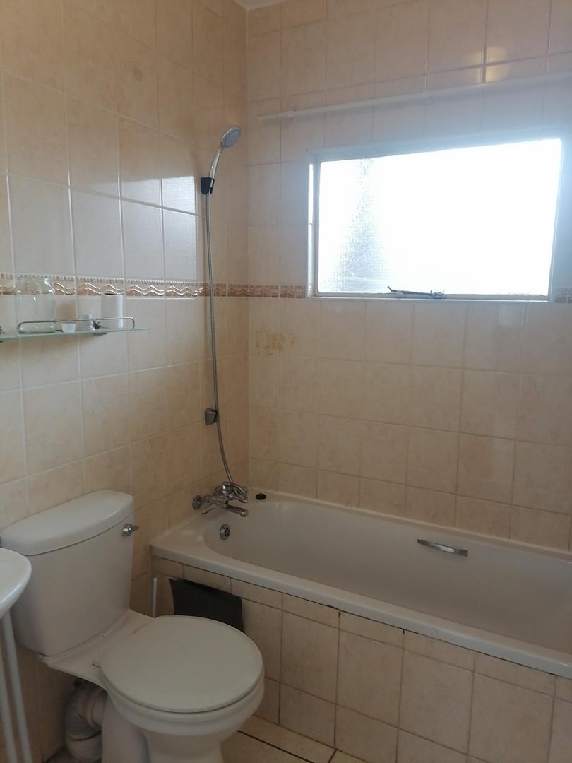 To Let 2 Bedroom Property for Rent in Florentia Gauteng