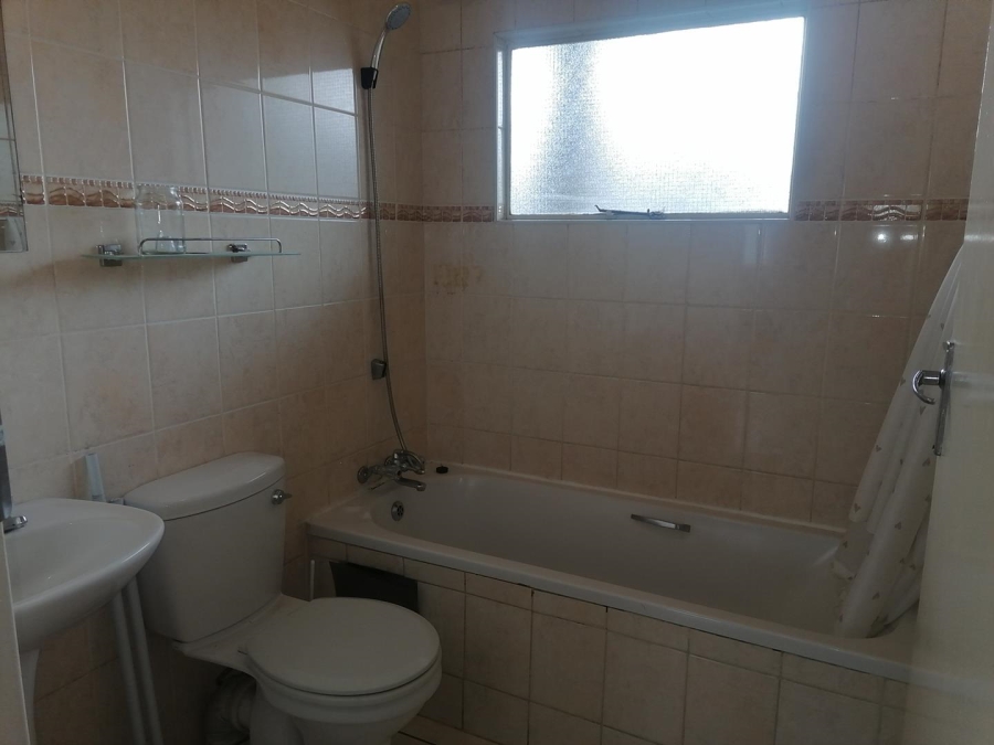 To Let 2 Bedroom Property for Rent in Florentia Gauteng