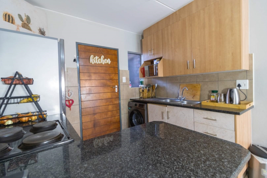 2 Bedroom Property for Sale in Alveda Park Gauteng