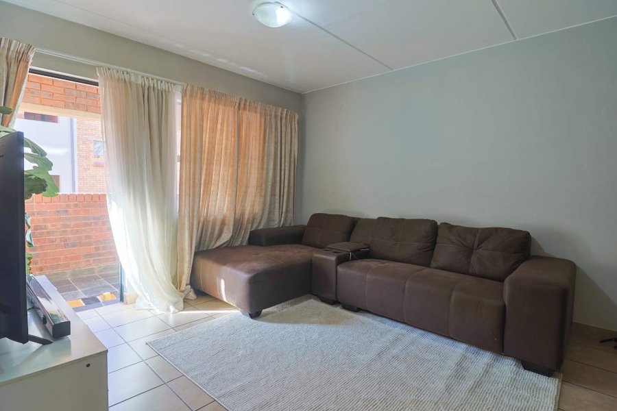 2 Bedroom Property for Sale in Alveda Park Gauteng
