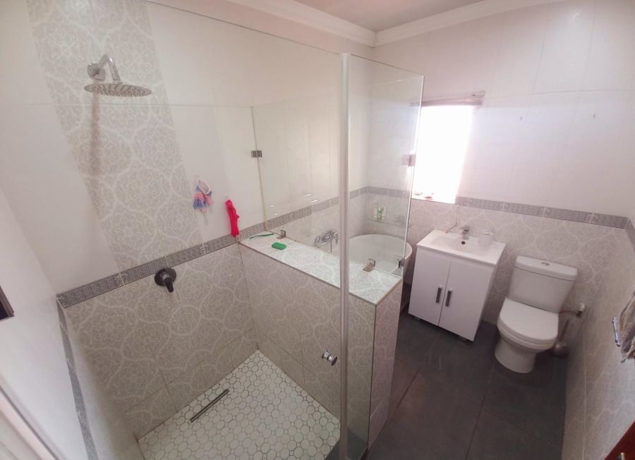 3 Bedroom Property for Sale in West Park Gauteng