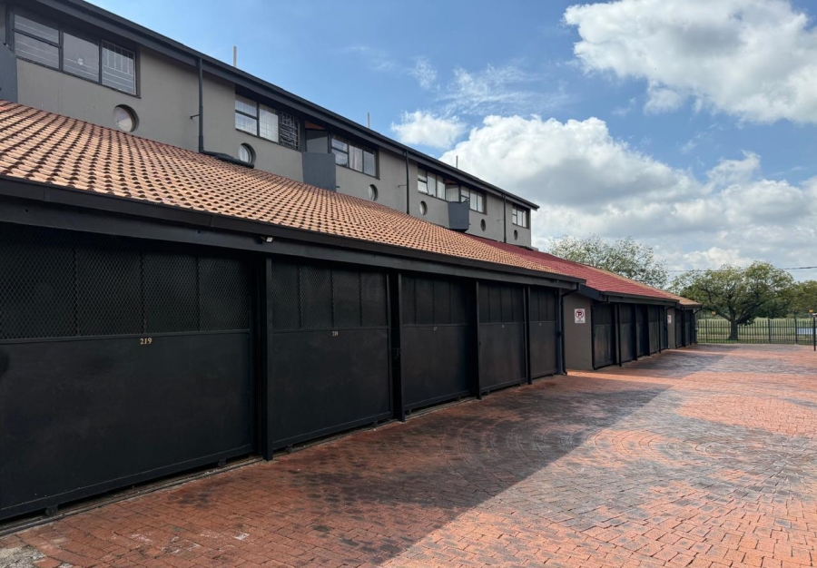 2 Bedroom Property for Sale in Valhalla Gauteng