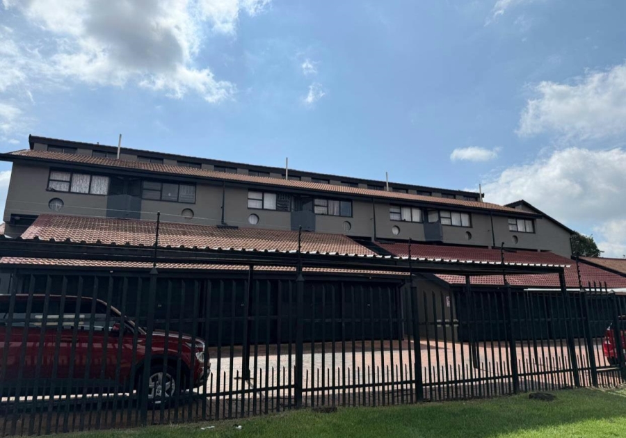 2 Bedroom Property for Sale in Valhalla Gauteng