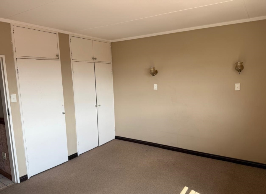 2 Bedroom Property for Sale in Valhalla Gauteng