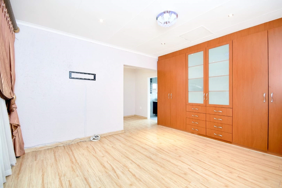 2 Bedroom Property for Sale in Boskruin Gauteng