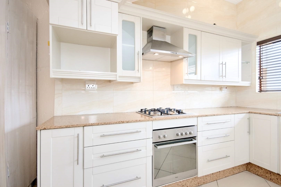 2 Bedroom Property for Sale in Boskruin Gauteng