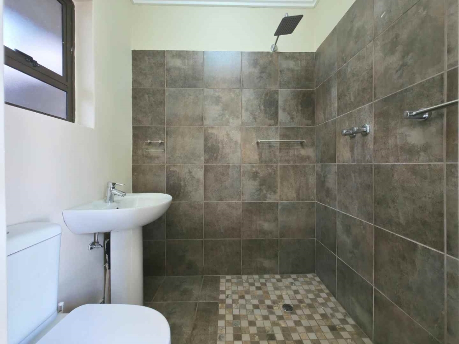 To Let 4 Bedroom Property for Rent in Sandown Gauteng