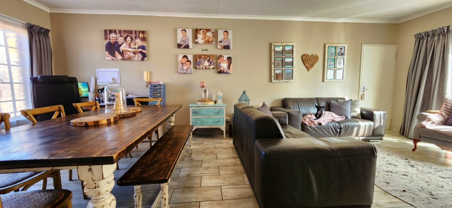 To Let 3 Bedroom Property for Rent in New Redruth Gauteng