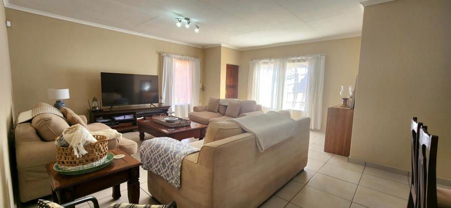 To Let 3 Bedroom Property for Rent in New Redruth Gauteng