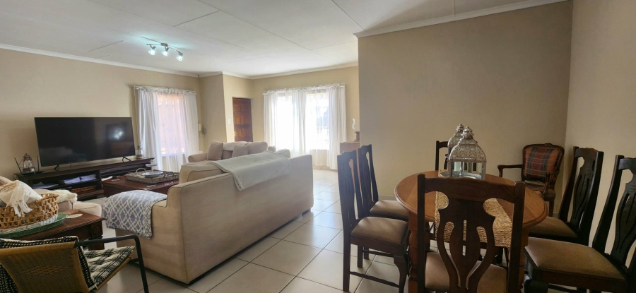 To Let 3 Bedroom Property for Rent in New Redruth Gauteng