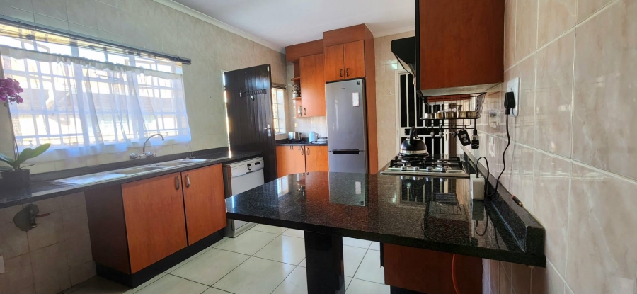 To Let 3 Bedroom Property for Rent in New Redruth Gauteng