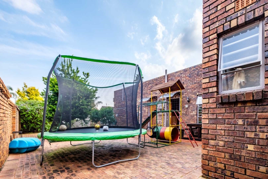 3 Bedroom Property for Sale in Sunward Park Gauteng
