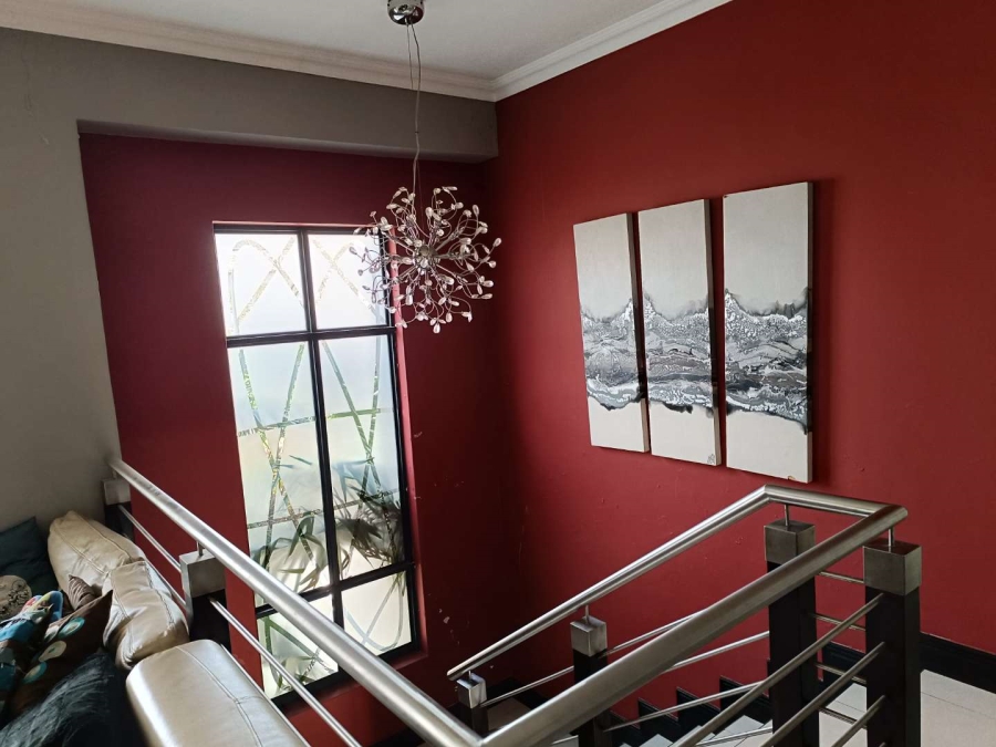 6 Bedroom Property for Sale in Midlands Estate Gauteng