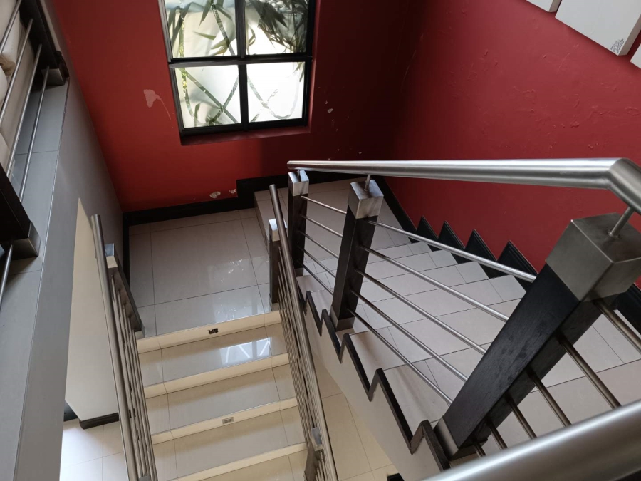 6 Bedroom Property for Sale in Midlands Estate Gauteng