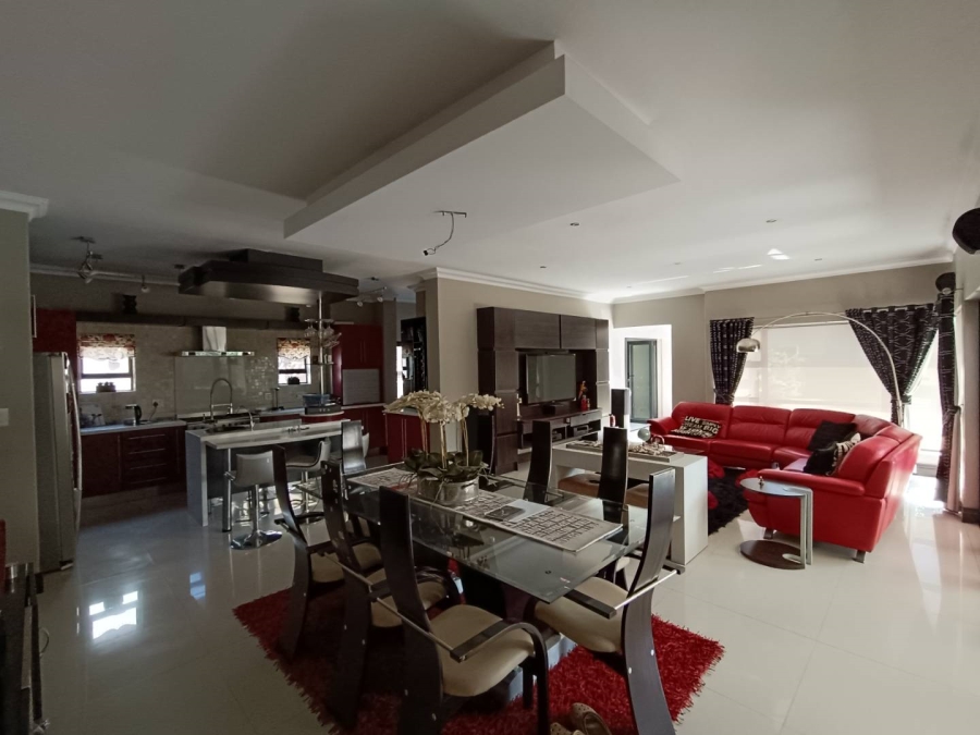 6 Bedroom Property for Sale in Midlands Estate Gauteng