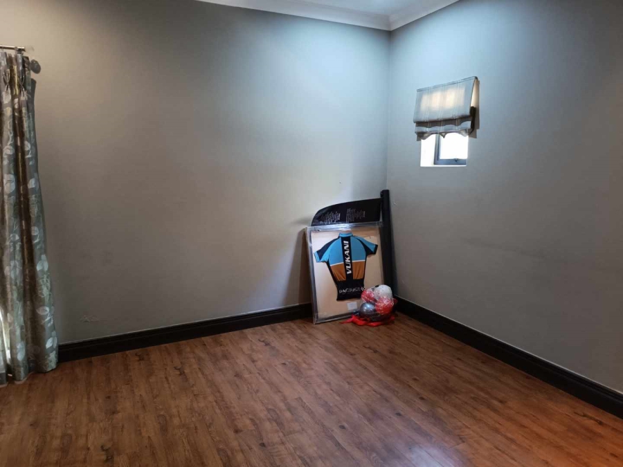 6 Bedroom Property for Sale in Midlands Estate Gauteng