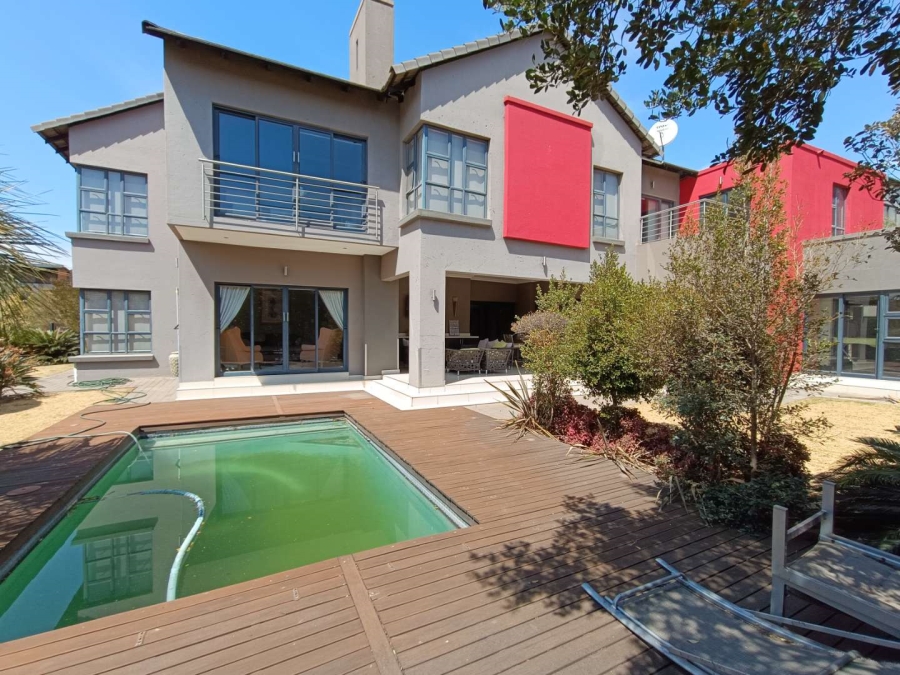 6 Bedroom Property for Sale in Midlands Estate Gauteng