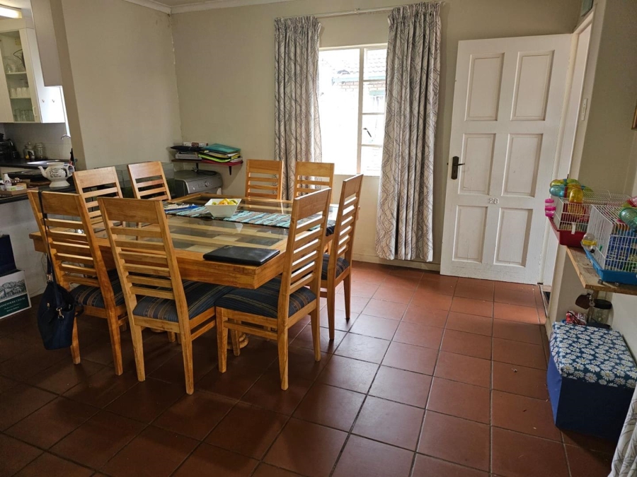 3 Bedroom Property for Sale in Die Hoewes Gauteng