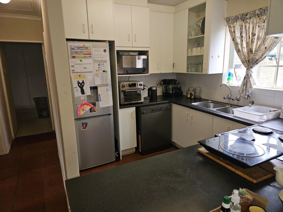 3 Bedroom Property for Sale in Die Hoewes Gauteng