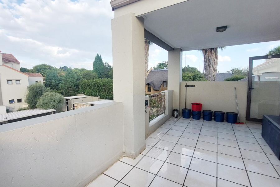 To Let 2 Bedroom Property for Rent in Douglasdale Gauteng