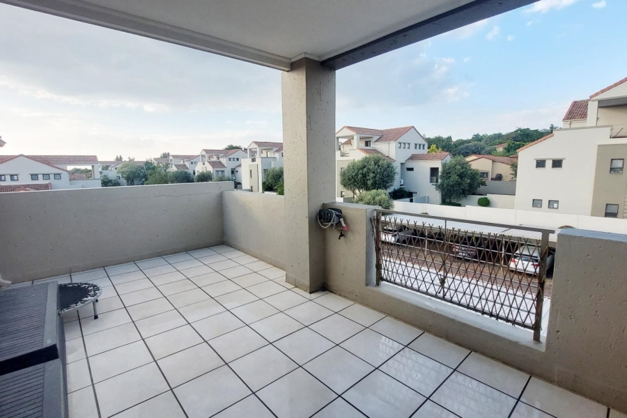 To Let 2 Bedroom Property for Rent in Douglasdale Gauteng