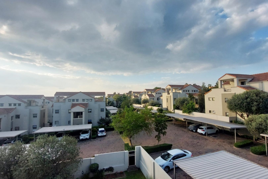 To Let 2 Bedroom Property for Rent in Douglasdale Gauteng