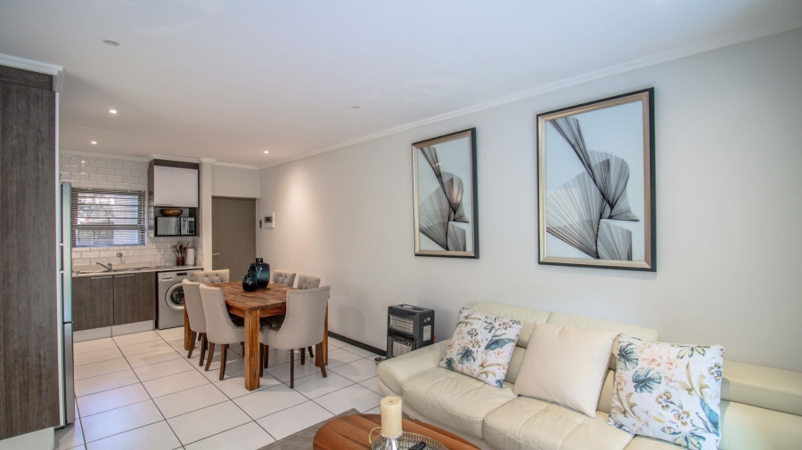 2 Bedroom Property for Sale in Lonehill Gauteng