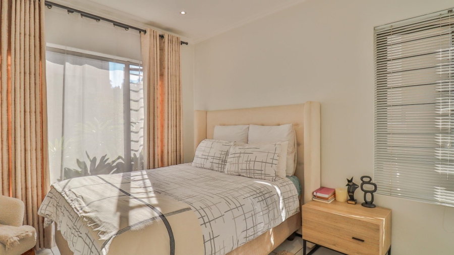 2 Bedroom Property for Sale in Lonehill Gauteng