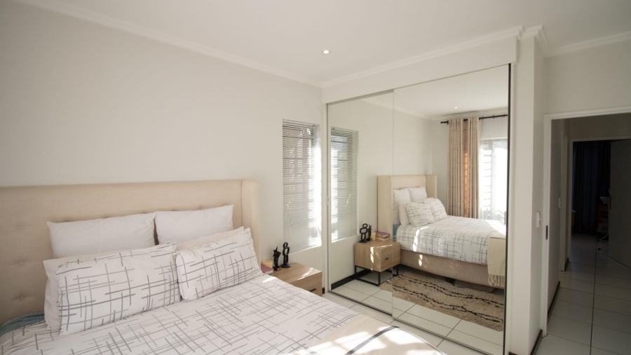 2 Bedroom Property for Sale in Lonehill Gauteng