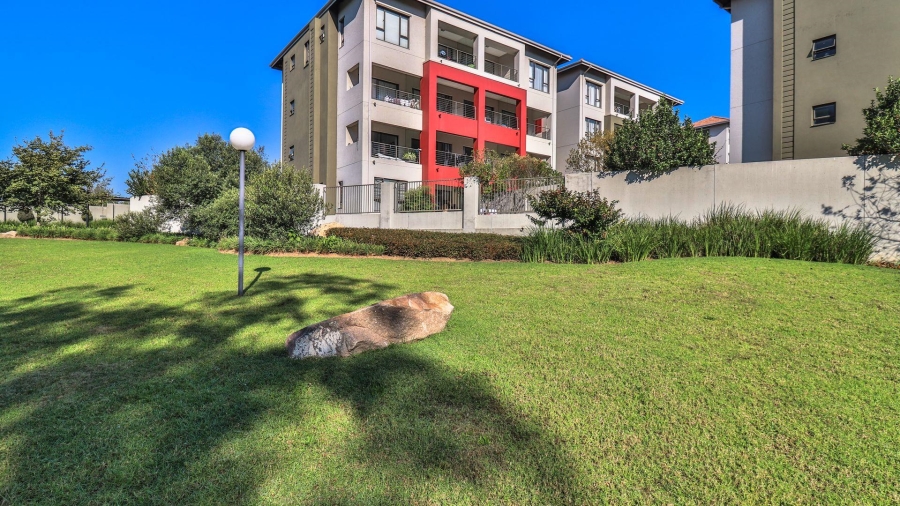 2 Bedroom Property for Sale in Lonehill Gauteng