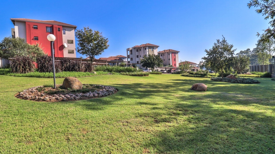 2 Bedroom Property for Sale in Lonehill Gauteng