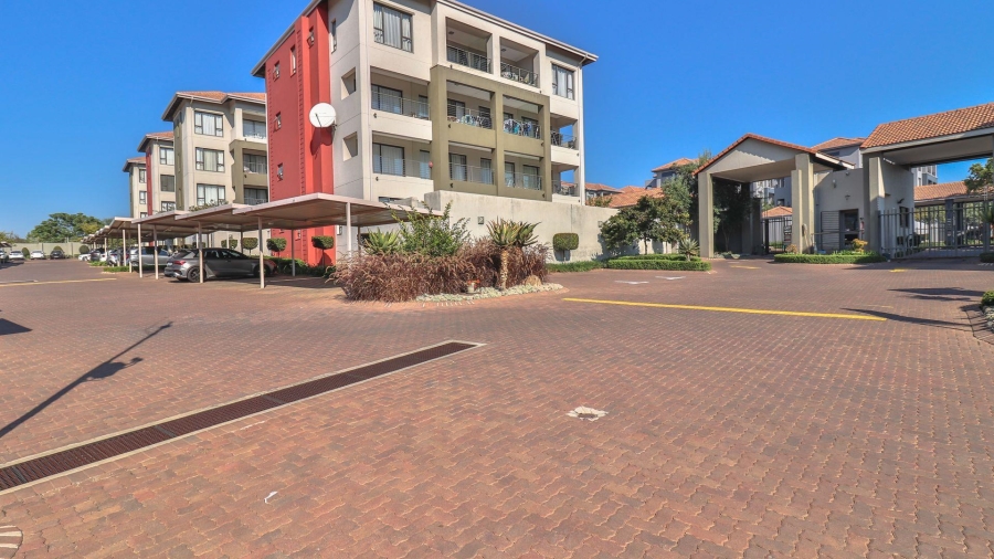 2 Bedroom Property for Sale in Lonehill Gauteng